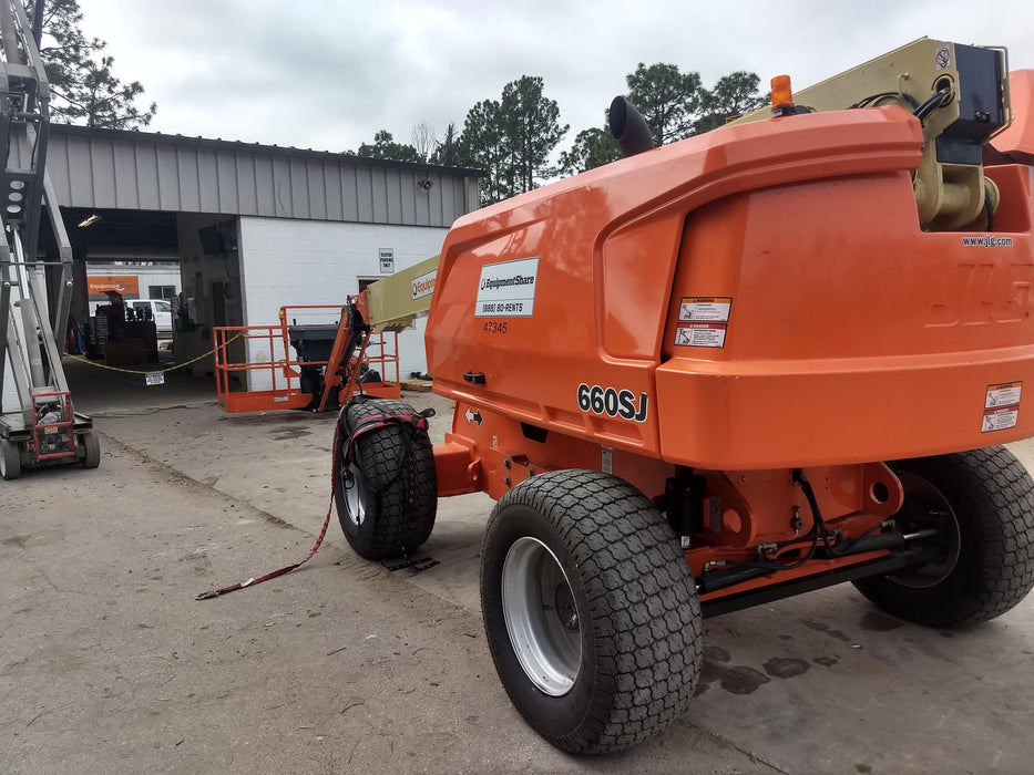 2019 JLG 660SJ