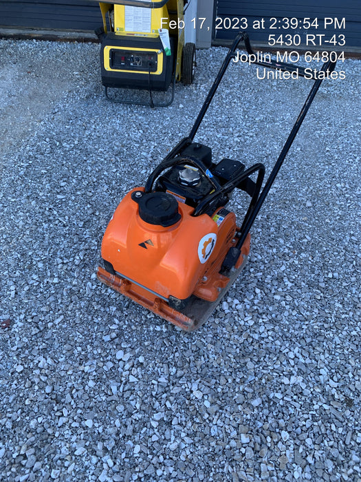 2022 Multiquip MVC88VTHW Plate Compactor, 20", w/Water Tank, Honda GX160