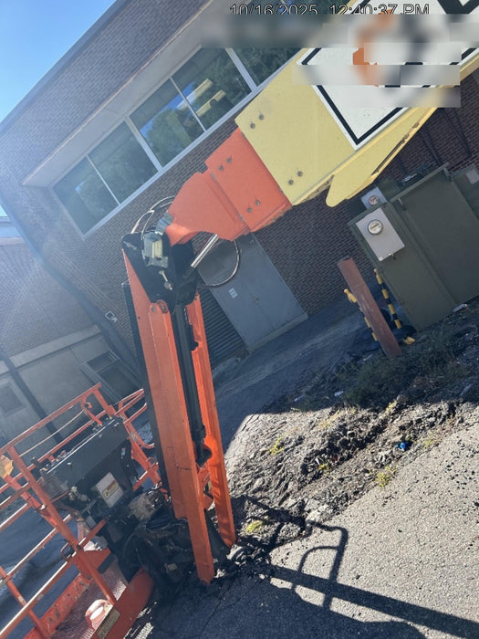 2020 JLG 660SJ