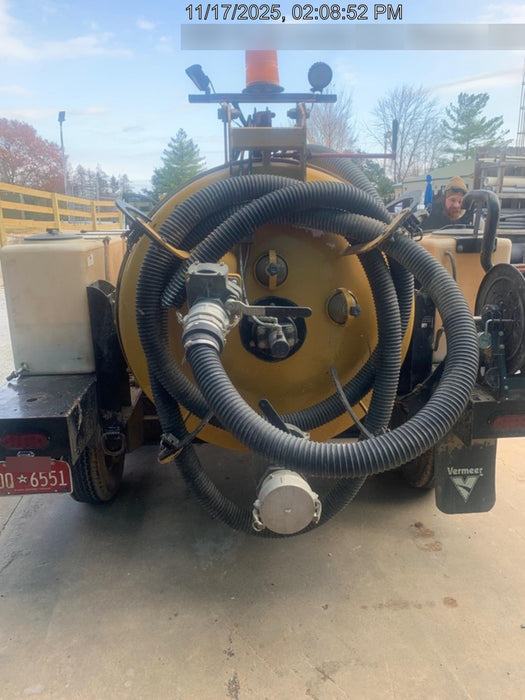 2022 VAC-TRON LP573XDT