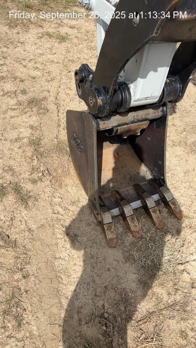 2025 TAKEUCHI 18" HD Bucket - Takeuchi