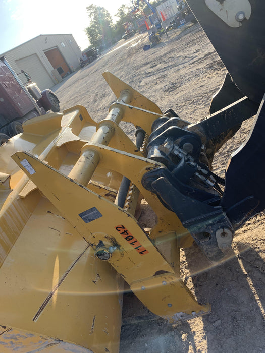 2020 JOHN DEERE 96" Loader Fork Carriage - John Deere