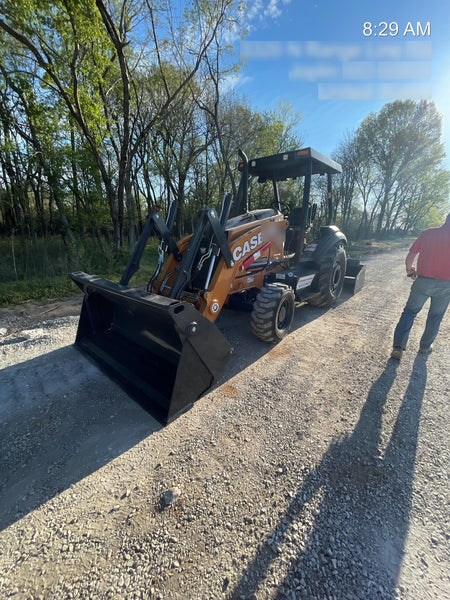 2023 CASE 570N EP