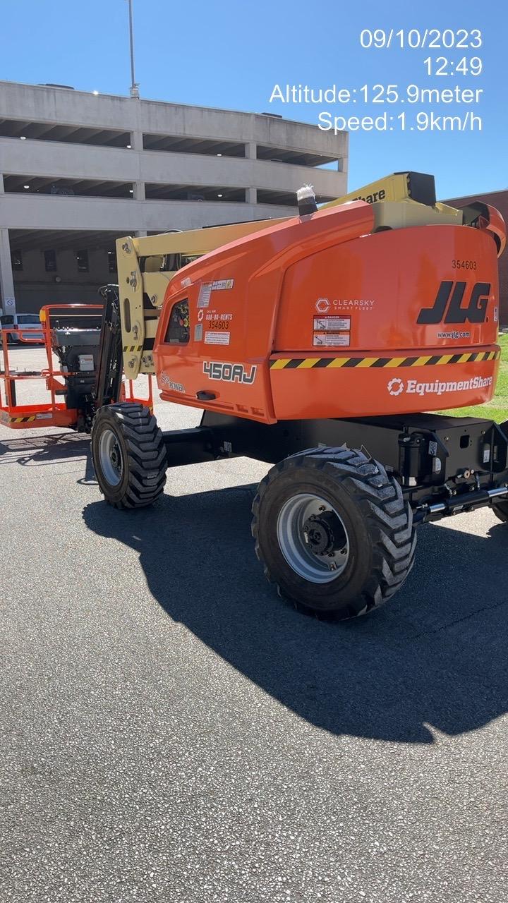 2023 JLG 450AJ