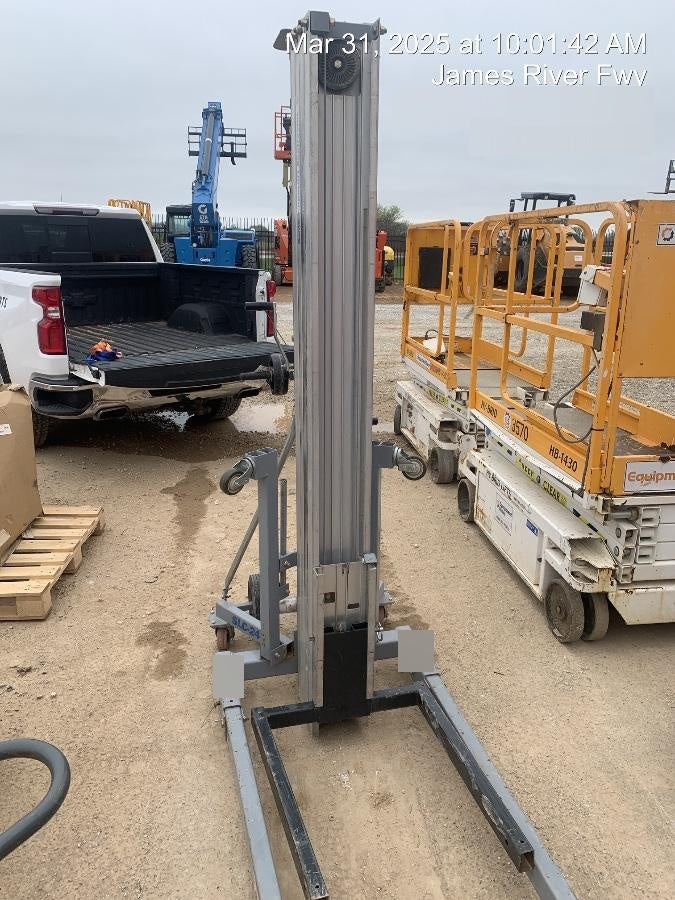 2019 GENIE SLC-24