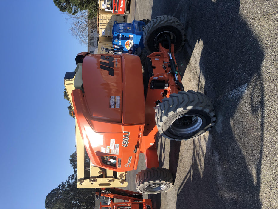 2019 JLG 450AJ