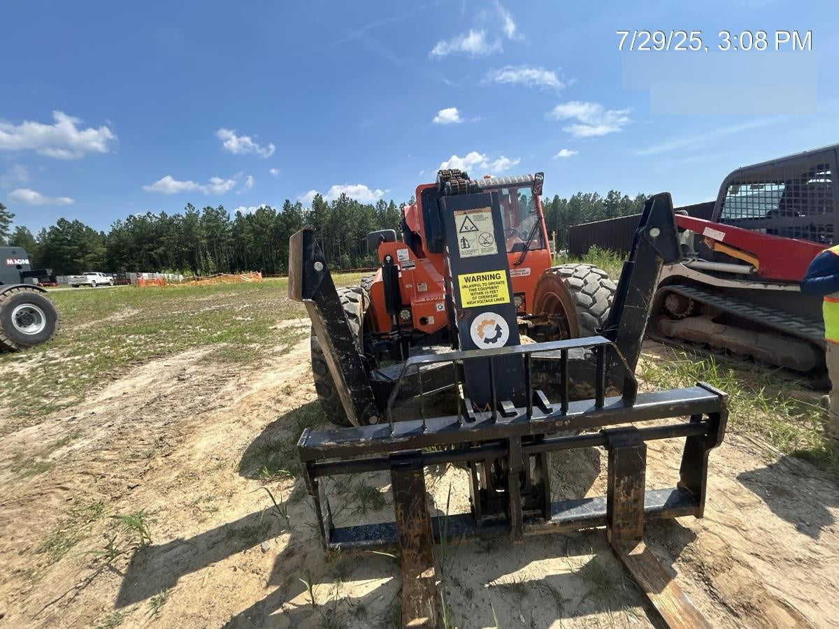 2021 SKYTRAK 12054