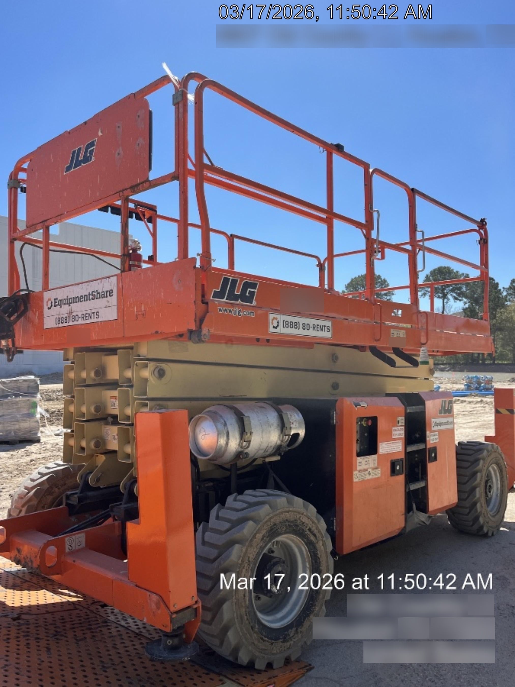 2020 JLG 430LRT