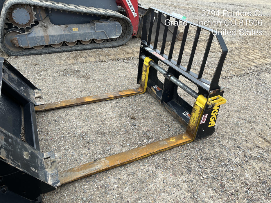 2022 DIGGA 48" Pallet Forks - Digga