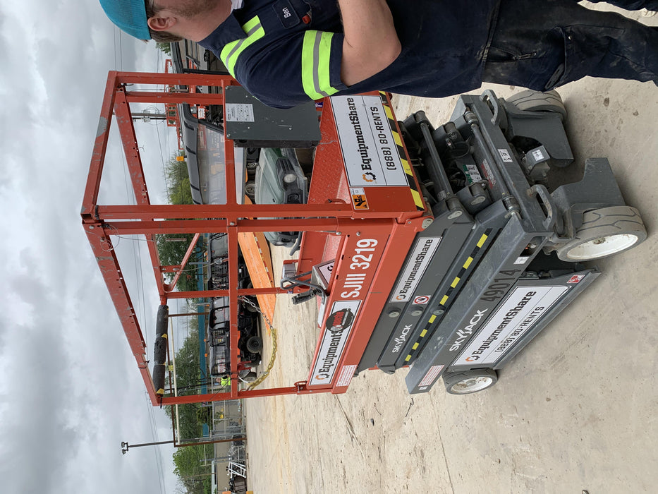 2019 Skyjack SJIII-3219 Standard Options, Trojan Batteries