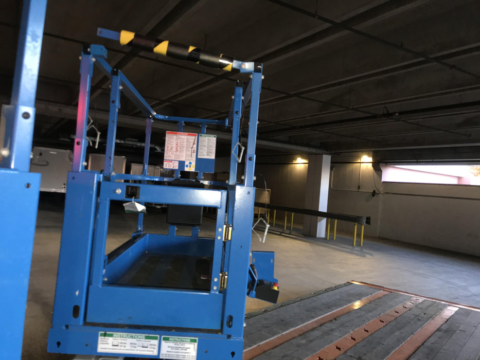 2020 Genie GS-1930 Solid Non Marking Tires, Beacon, Folding rails with half height swing gate, 800W Inverter