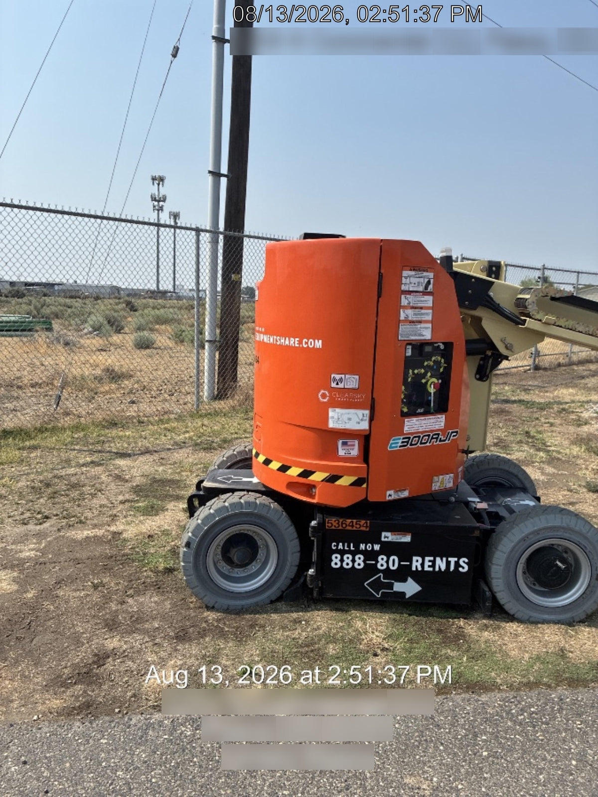 2025 JLG E300AJP