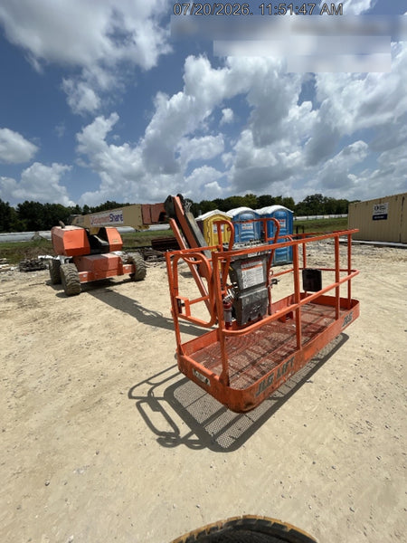 2016 JLG 660SJ