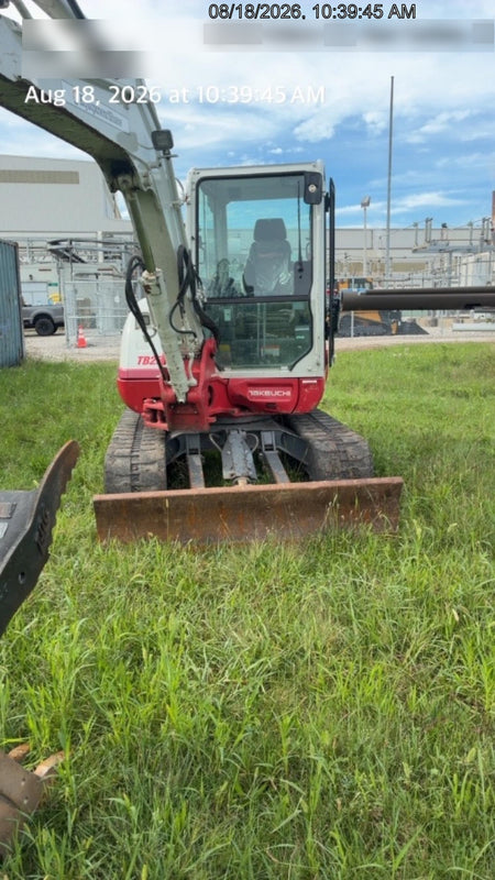 2022 TAKEUCHI TB250-2CR