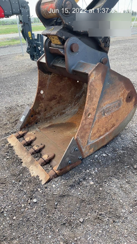 2019 DOOSAN 42" Excavator Bucket