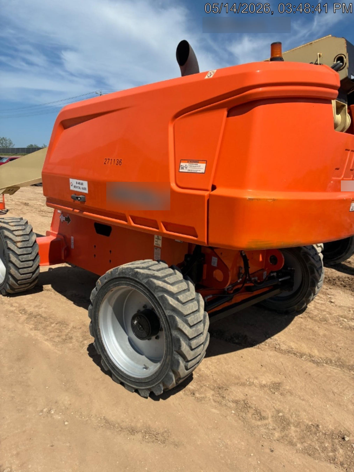2022 JLG 660SJ