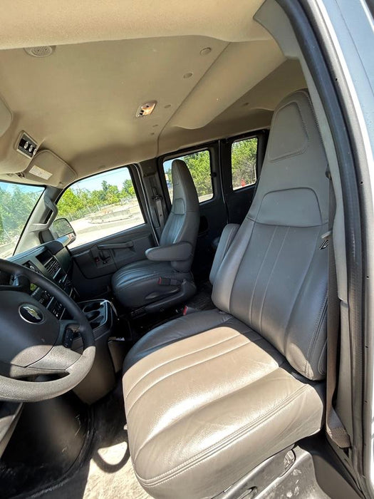 2025 CHEVROLET Express Van - Rental