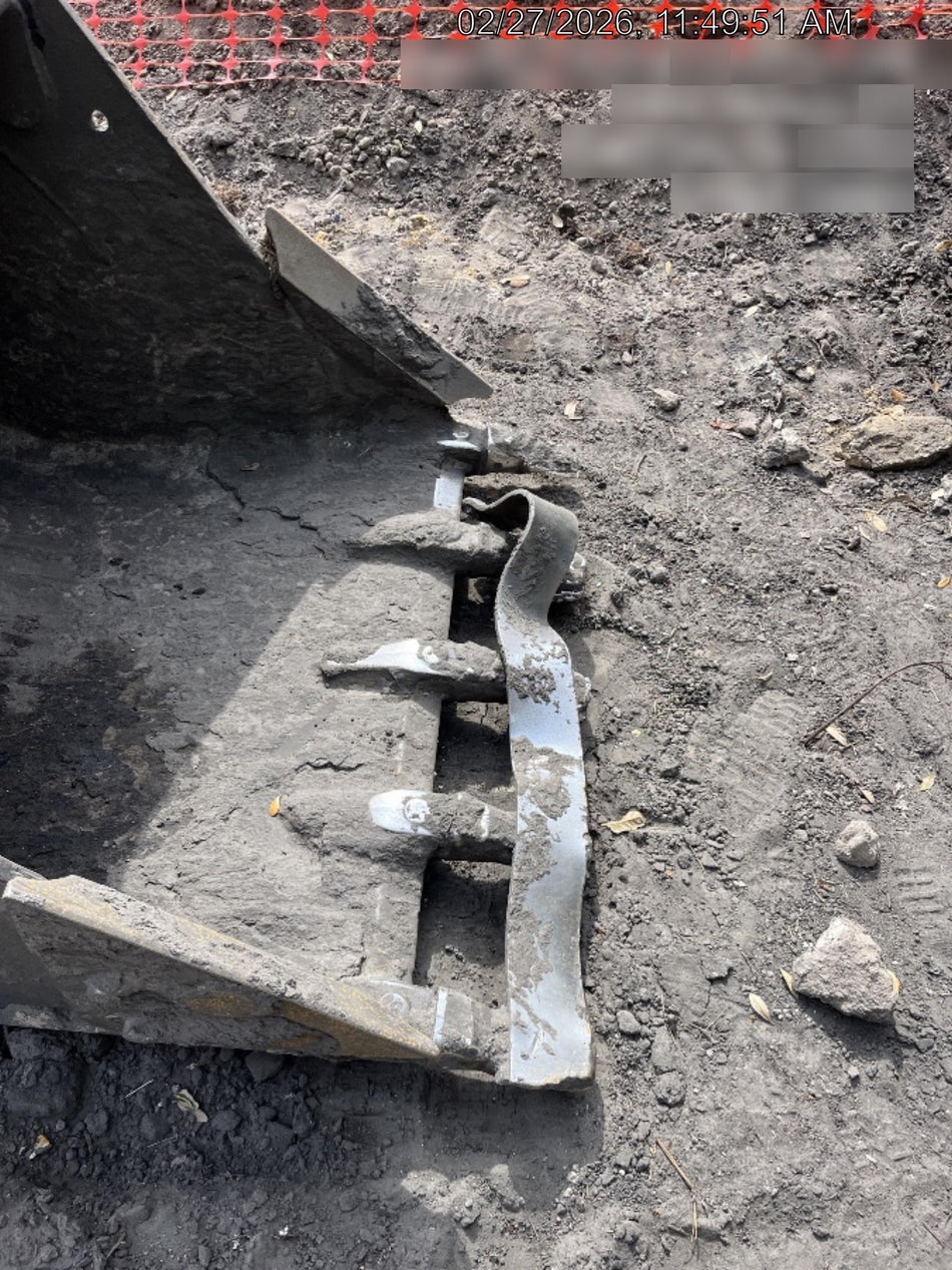 2015 CASE 48" Bucket - Case