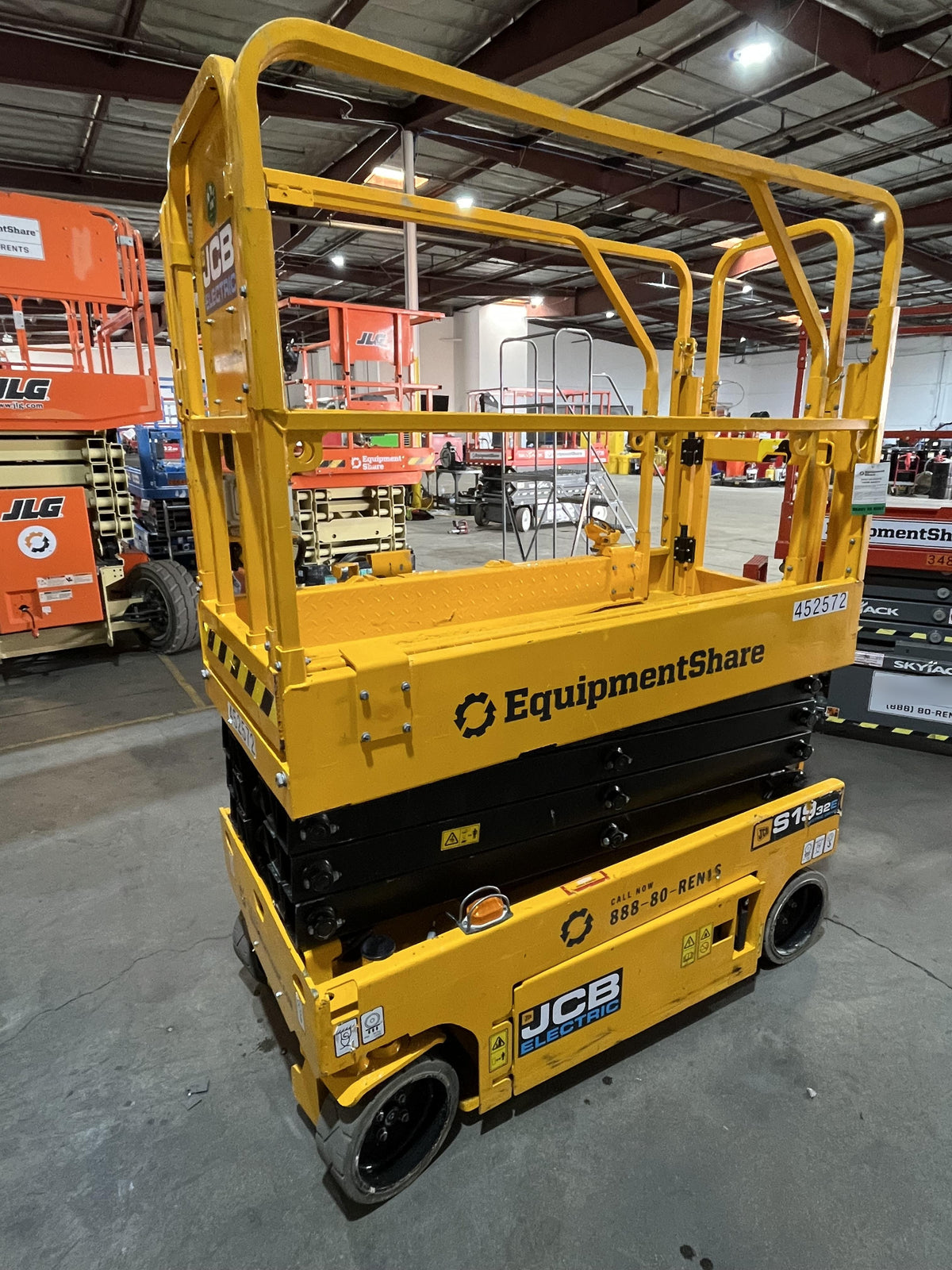 2024 JCB S1932E