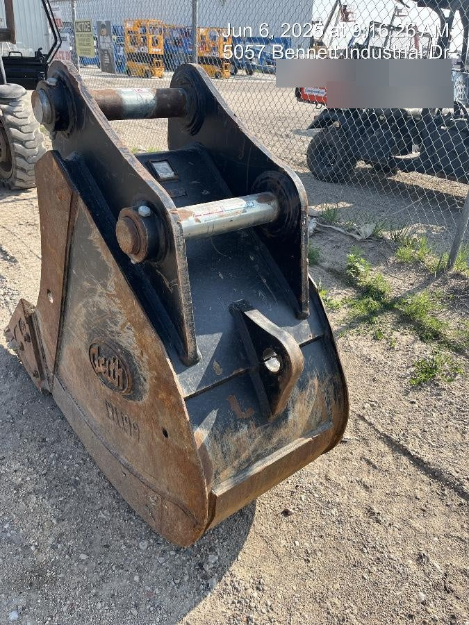 2021 GEITH 24" HD Bucket - Geith