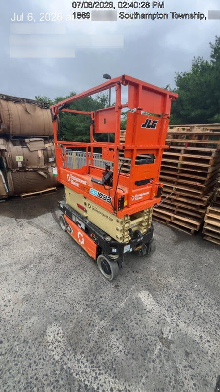 2022 JLG ES1932