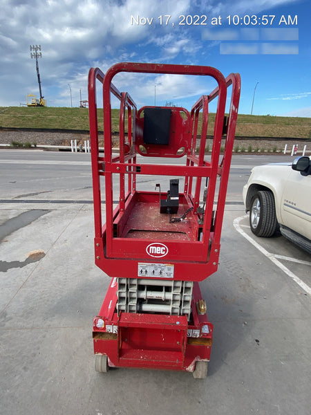 2019 MEC 1330SE MEC 1330SE w/ES Track Hardware, Full Extended 2 Year Warranty