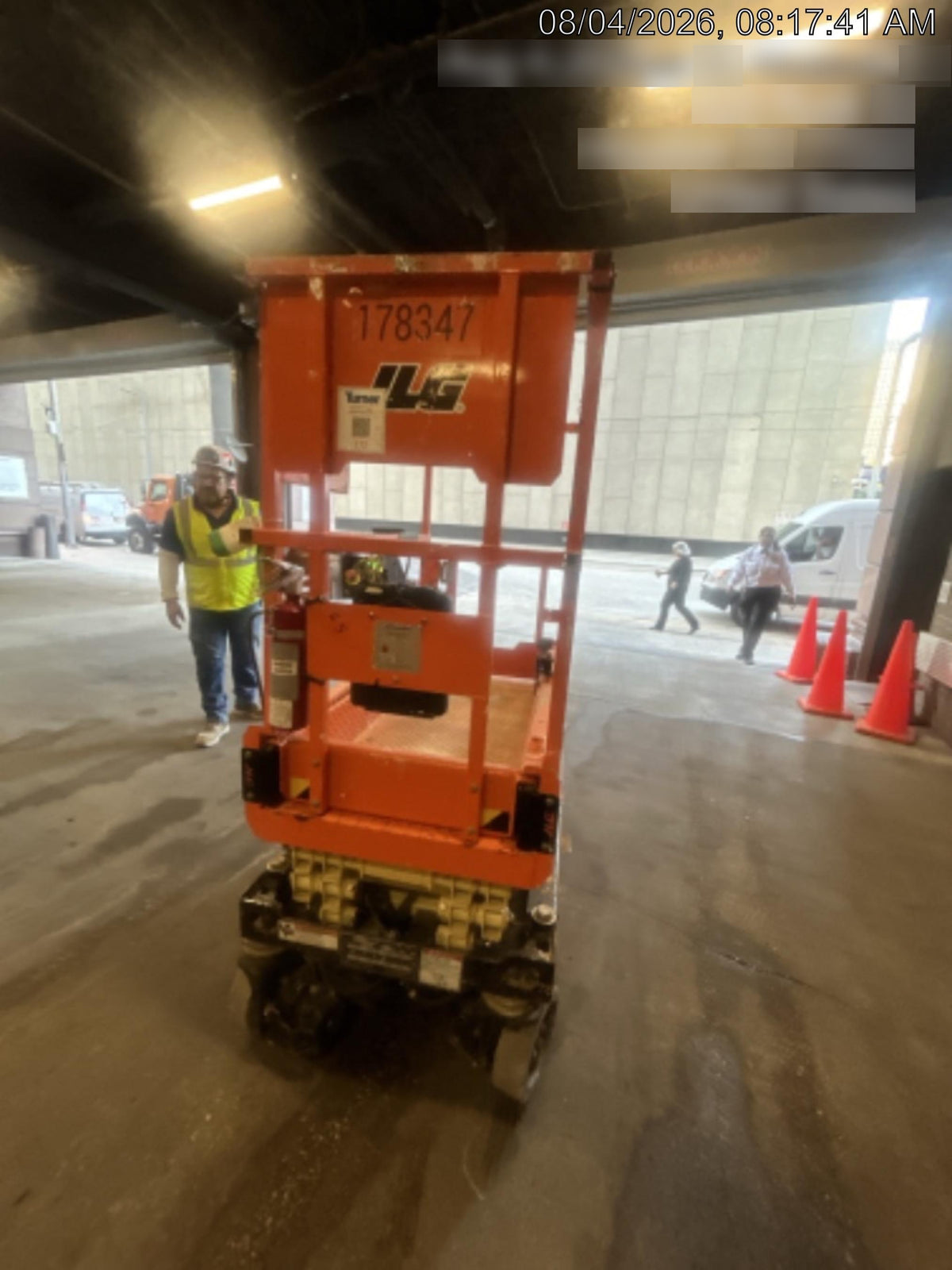 2021 JLG ES1330L