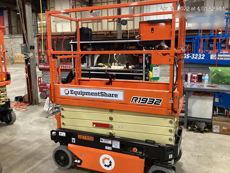 2022 JLG R1932