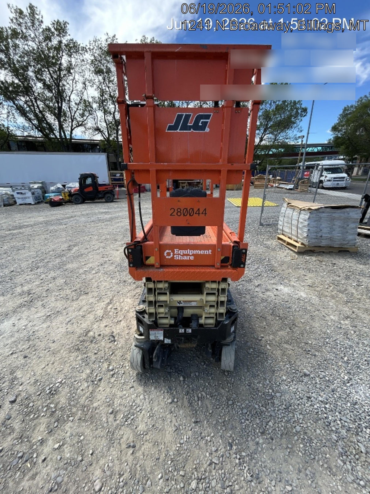 2022 JLG ES1932