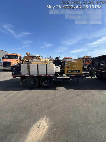 2023 VAC-TRON LP573XDT