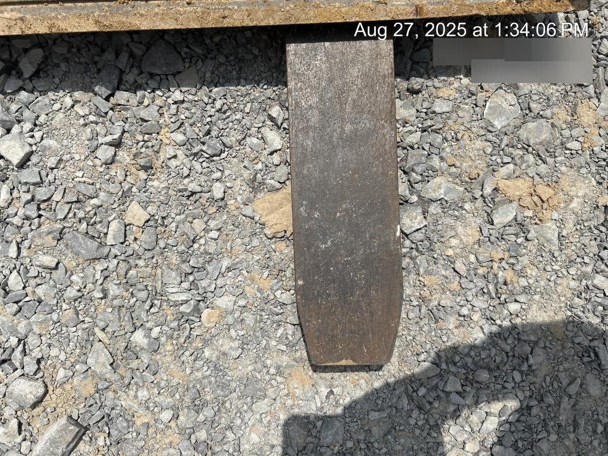 2022 ARROW MATERIAL HANDLING 72" Pallet Forks - Arrow