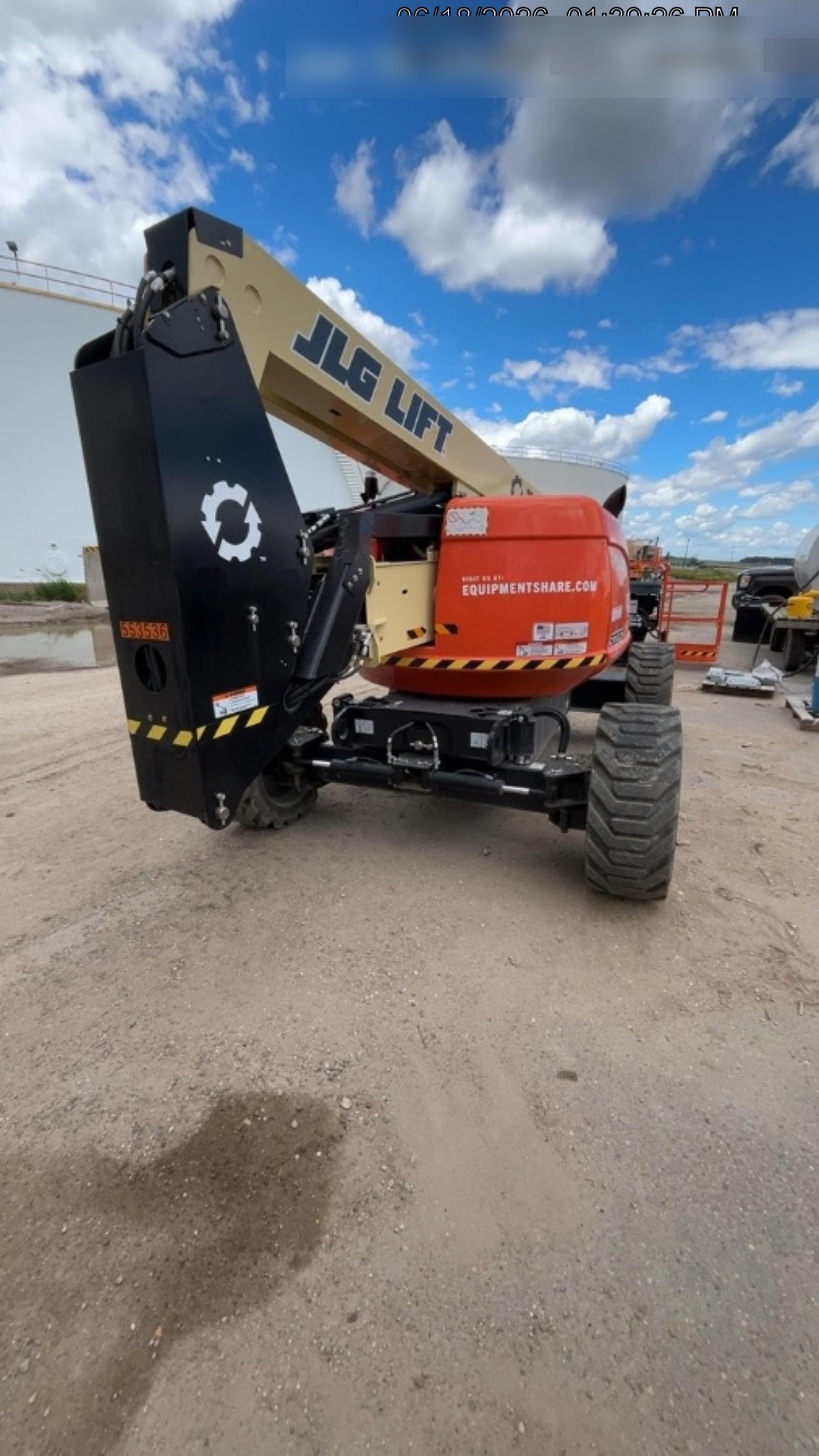 2025 JLG 600AJ