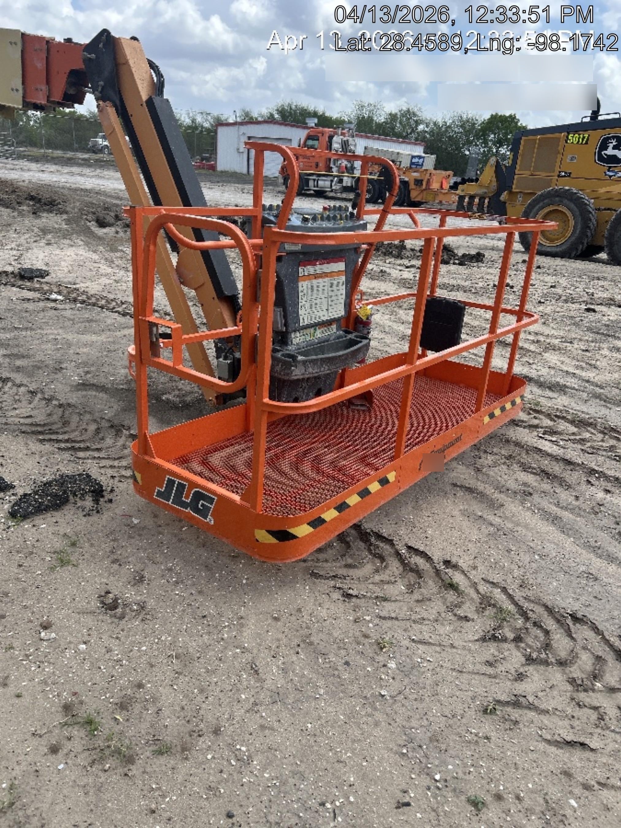 2023 JLG 860SJ