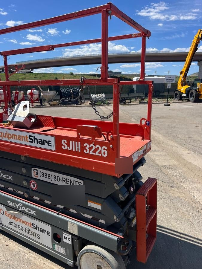 2018 SKYJACK SJIII-3226