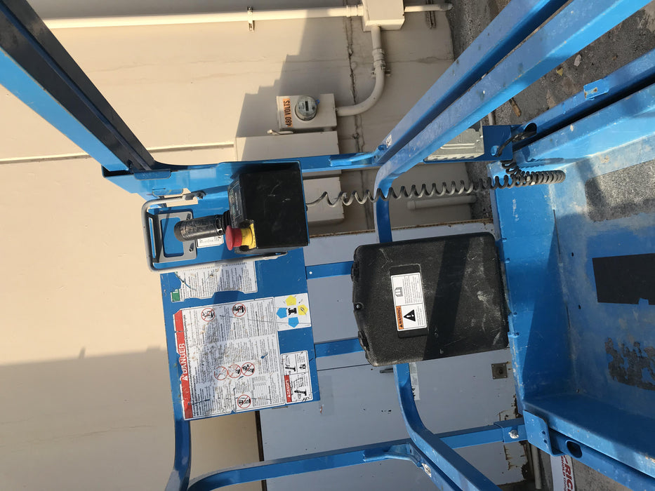 2019 Genie GS-1930 Fixed rails with chain Entry