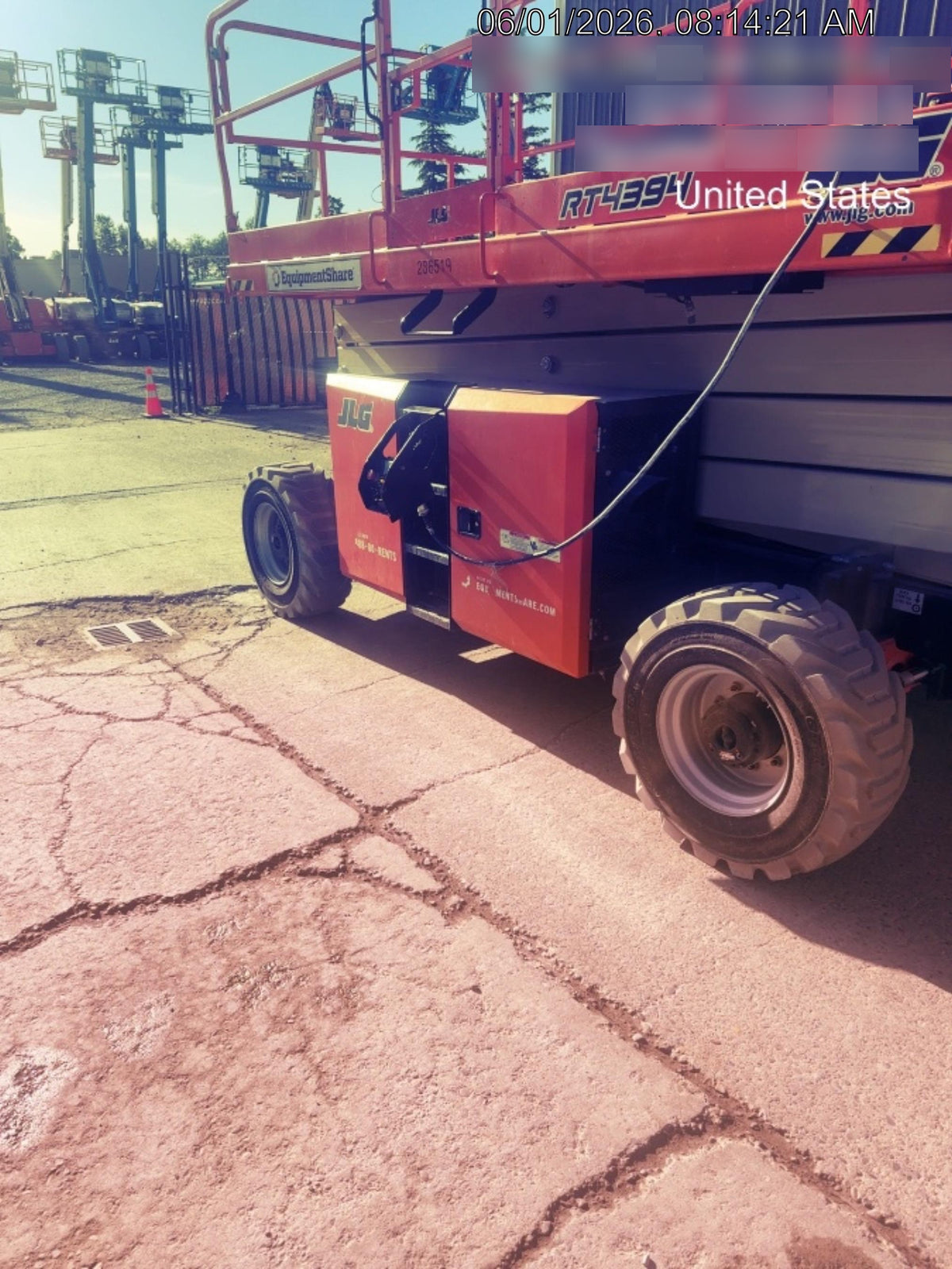 2022 JLG RT4394
