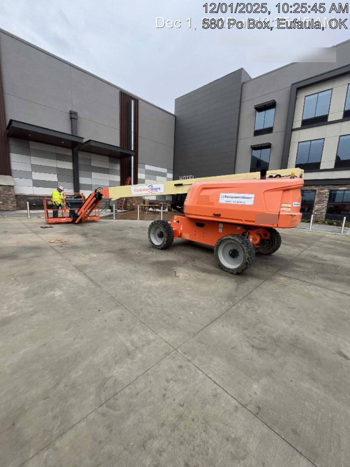 2019 JLG 660SJ