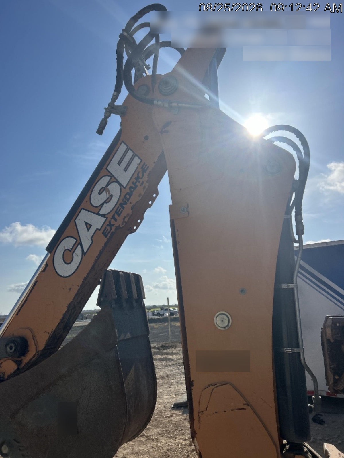 2020 CASE 580N EP - Extendable Backhoe