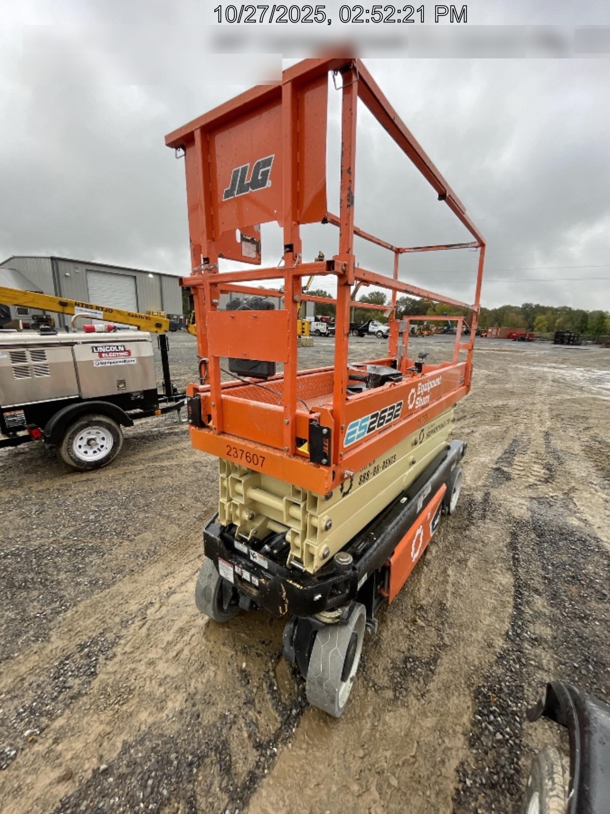 2022 JLG ES2632