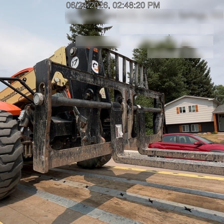 2023 JLG 1732