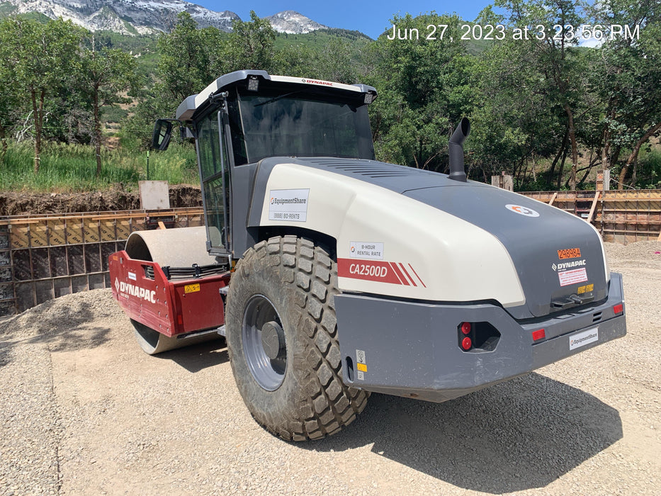 2023 DYNAPAC CA2500D