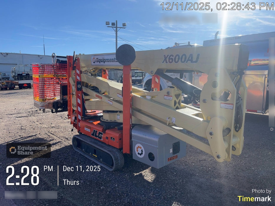 2021 JLG X600AJ