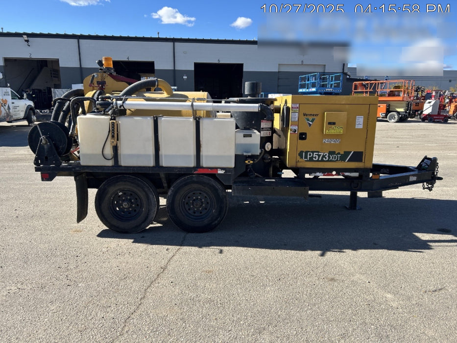 2022 VAC-TRON LP573XDT