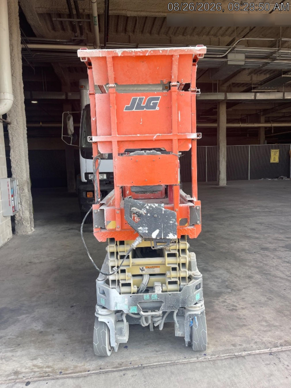 2025 JLG ES1932