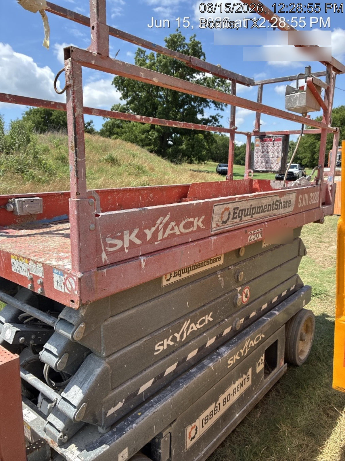 2016 Skyjack SJIII-3226 Standard Options