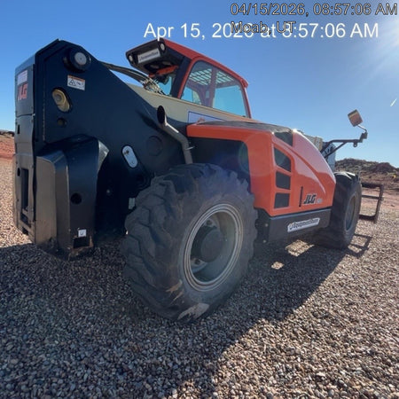 2021 JLG 1732