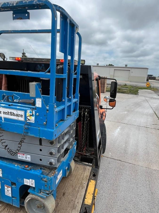 2019 Genie GS-1930 Fixed rails with chain Entry