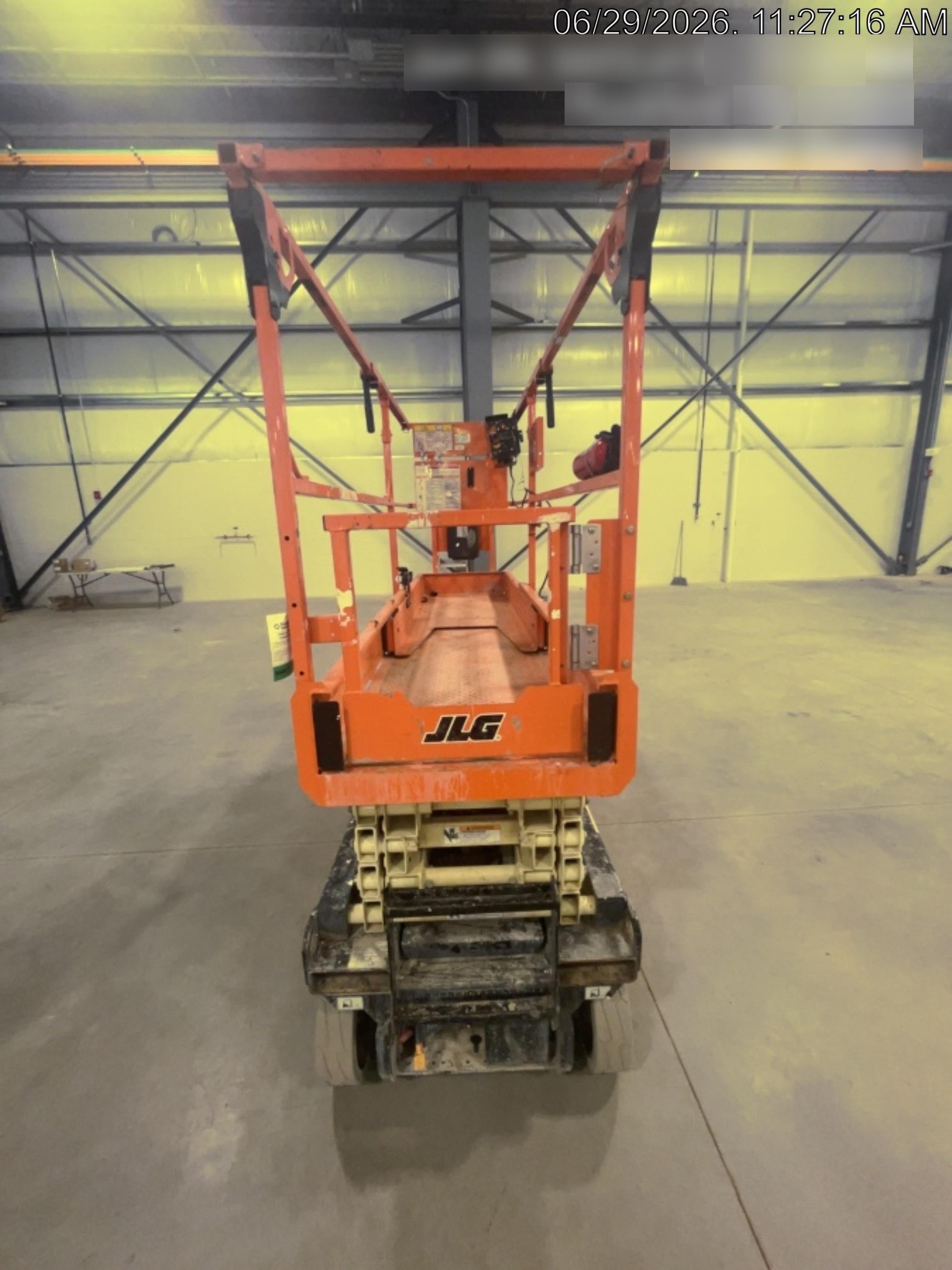 2025 JLG ES1932