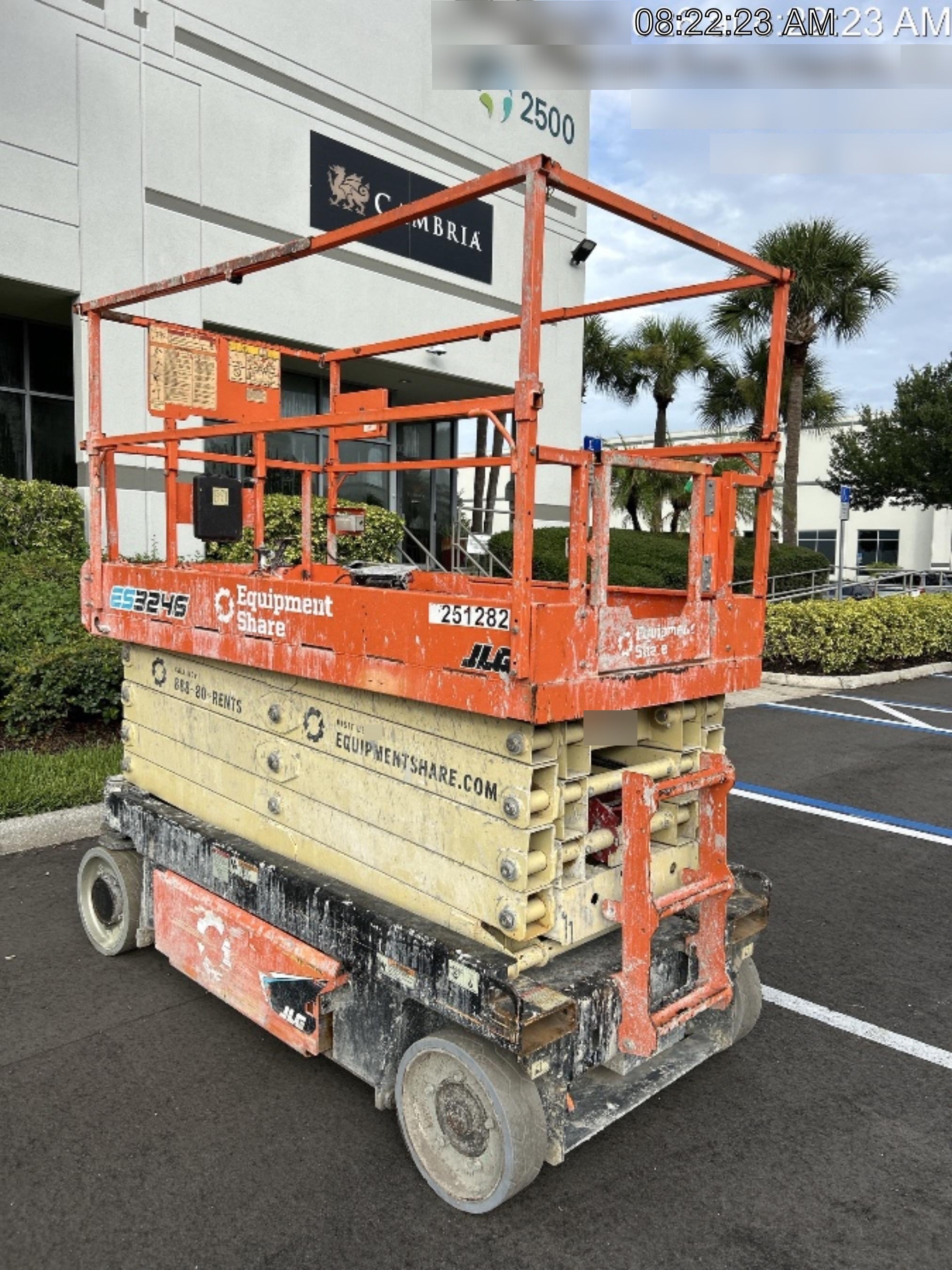 2022 JLG ES3246