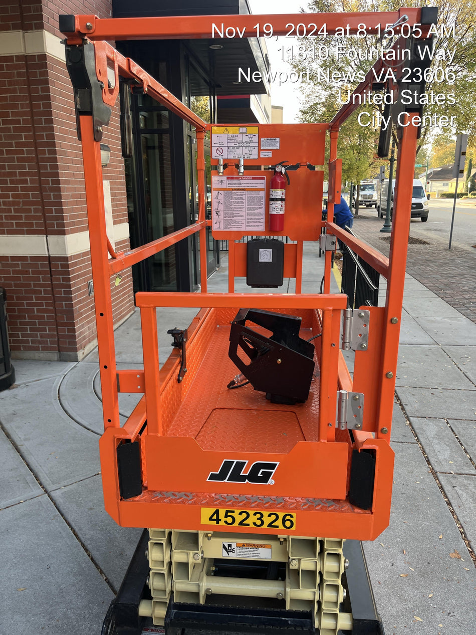 2024 JLG ES1932
